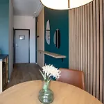 מלון Cabinn Plus Esbjerg 3*