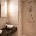 Отель Cabinn Plus Esbjerg