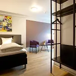 מלון Cabinn Plus Esbjerg 3*