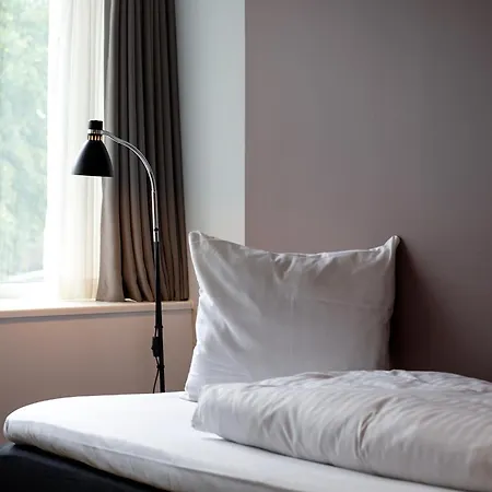 Cabinn Plus Esbjerg מלון אסביירג