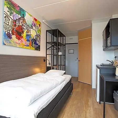 מלון Cabinn Plus Esbjerg אסביירג