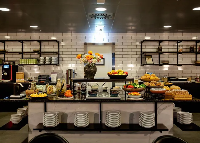 Hotel Cabinn Plus Esbjerg 3*